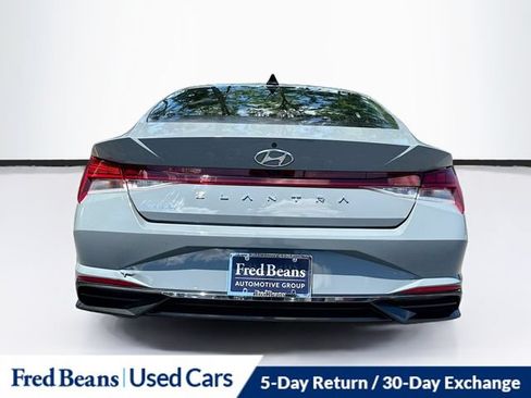Used 2021 Hyundai Elantra SEL w/ Convenience + Premium Package FWD image 7