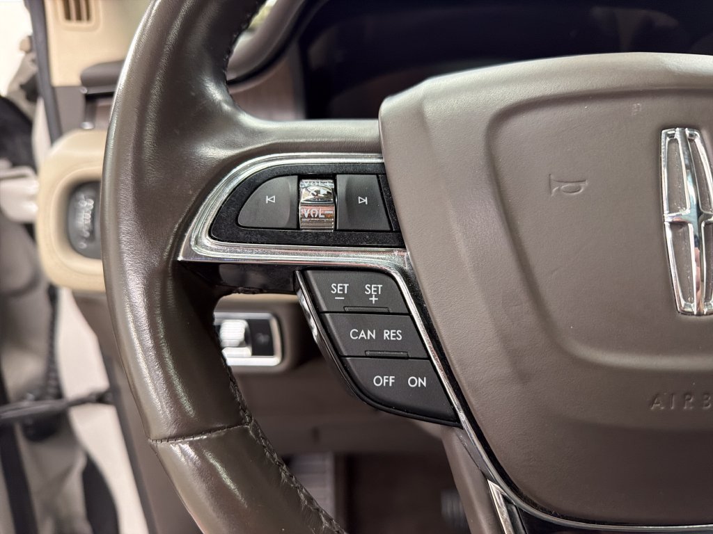 Used 2022 Lincoln Nautilus Reserve FWD image 20