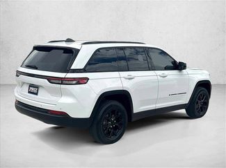 Used 2024 Jeep Grand Cherokee Altitude RWD video 2
