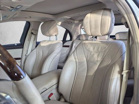 Used 2015 Mercedes-Benz S 550 Sedan image 14