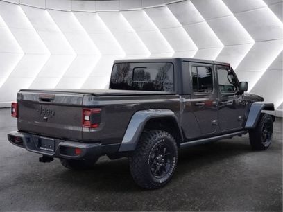 New 2025 Jeep Gladiator Willys
