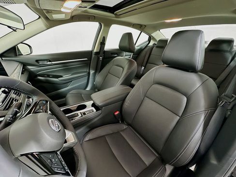 New 2025 Nissan Altima 2.5 SL image 22
