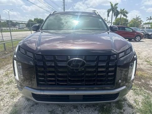 Used 2025 Hyundai Palisade SEL FWD image 2