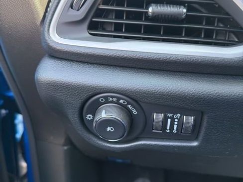 New 2026 Chrysler Pacifica Select image 25