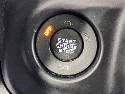 Used 2020 Jeep Wrangler Unlimited Sport image 21