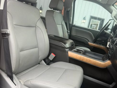 Used 2019 Chevrolet Silverado 2500 LTZ w/ Duramax Plus Package AWD/4WD image 19
