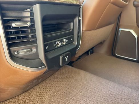 Used 2021 RAM 2500 Laramie AWD/4WD image 17