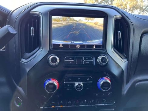 Used 2021 GMC Sierra 1500 SLT image 38