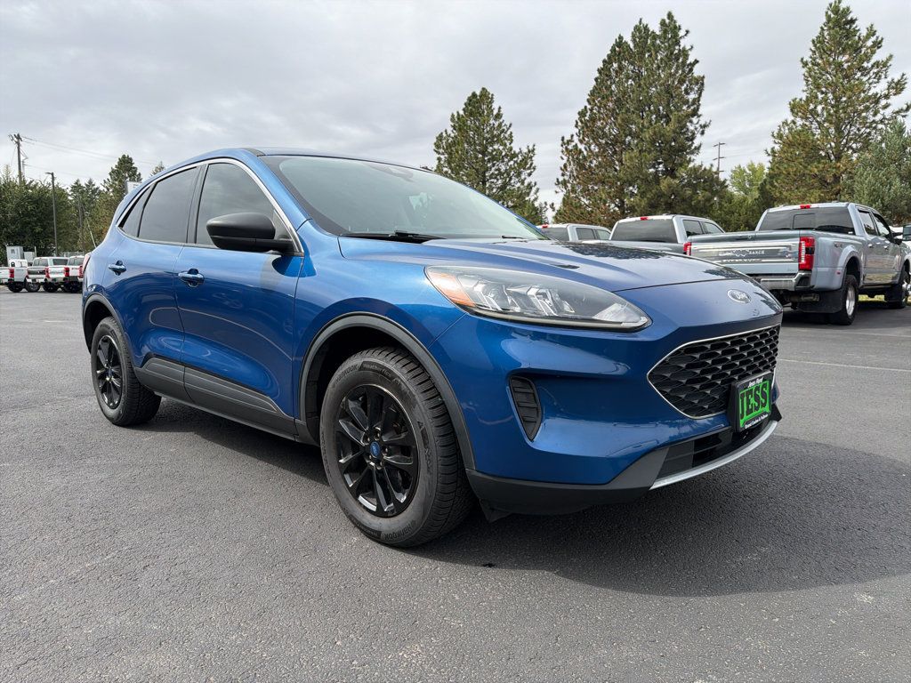 Used 2022 Ford Escape SE w/ Convenience Package AWD/4WD image 23
