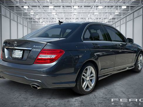 Used 2014 Mercedes-Benz C 300 4MATIC Sedan image 5