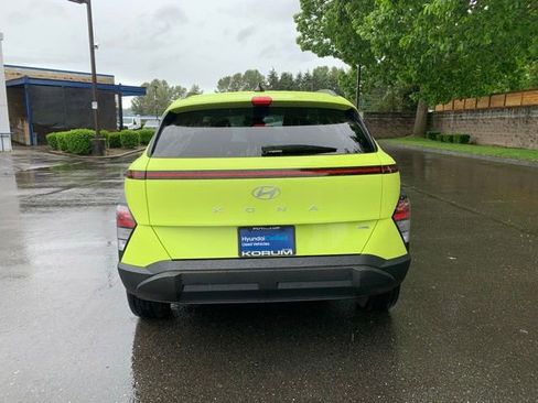 Certified 2024 Hyundai Kona SEL AWD/4WD image 5