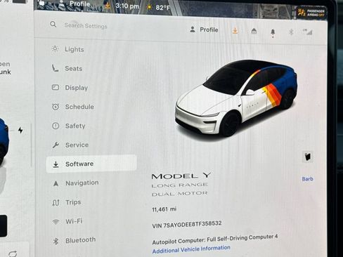 Used 2026 Tesla Model Y Long Range image 32