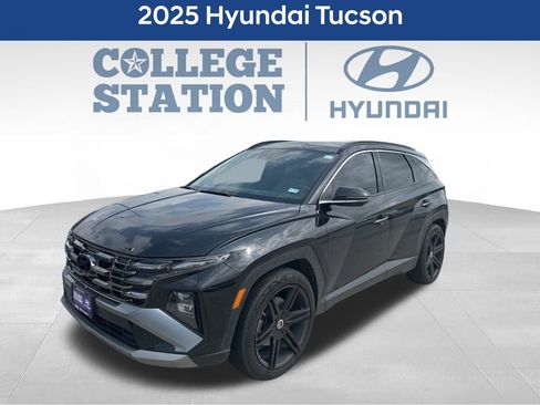 Used 2025 Hyundai Tucson Limited FWD image 1