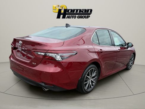 Used 2021 Toyota Camry XLE w/ Navigation Package FWD image 5