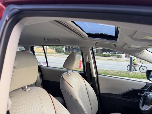 Used 2012 MAZDA MAZDA5 Grand Touring FWD image 5