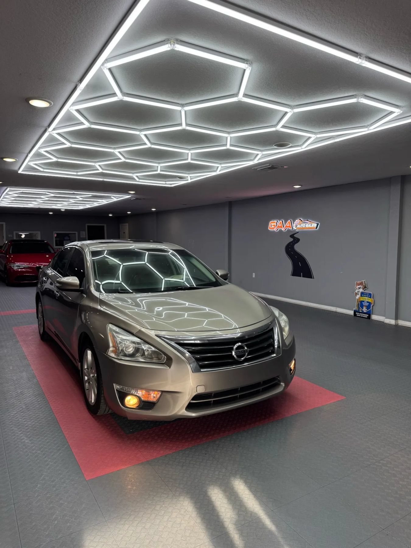 Used 2015 Nissan Altima 2.5 SL w/ Technology Package FWD image 1