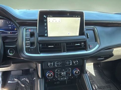 Used 2023 Chevrolet Tahoe Z71 w/ Luxury Package AWD/4WD image 27