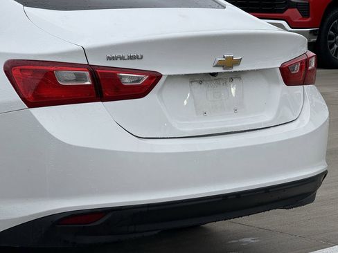 Used 2018 Chevrolet Malibu LS image 6