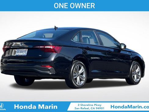 Used 2024 Volkswagen Jetta SE FWD image 4