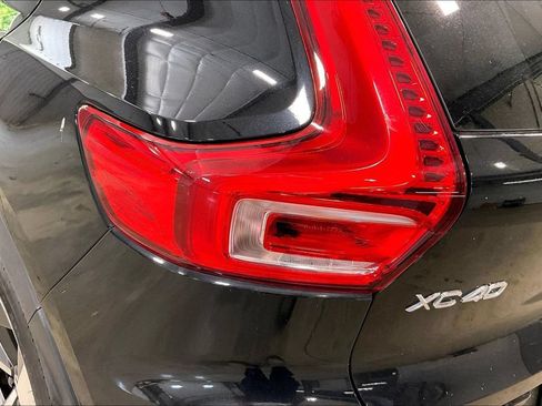 Certified 2023 Volvo XC40 B5 Plus w/ Climate Package AWD/4WD image 23