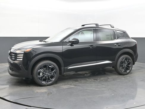 New 2026 Nissan Kicks SR image 4