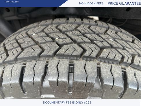 Used 2011 Ford F150 XLT w/ XLT Chrome Pkg AWD/4WD image 23