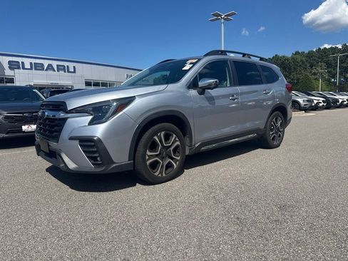 Used 2023 Subaru Ascent Limited w/ Technology Package AWD/4WD image 1
