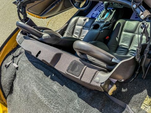 Used 2002 Chrysler Prowler image 8