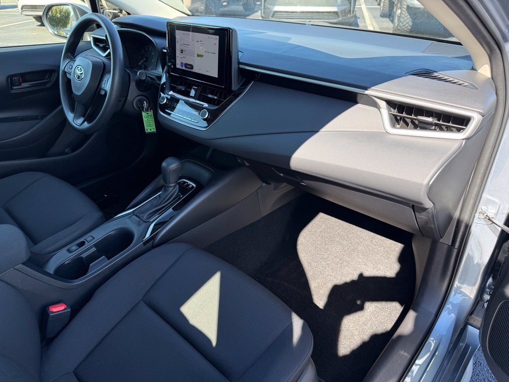 Certified 2025 Toyota Corolla LE FWD image 40