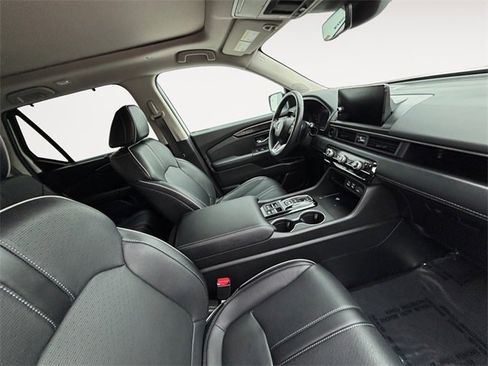 Used 2024 Honda Pilot Elite image 14