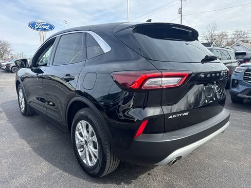 Used 2023 Ford Escape Active w/ Cold Weather Package image 10