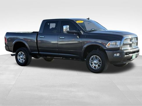 Used 2017 RAM 2500 Laramie w/ Off Road Package image 10