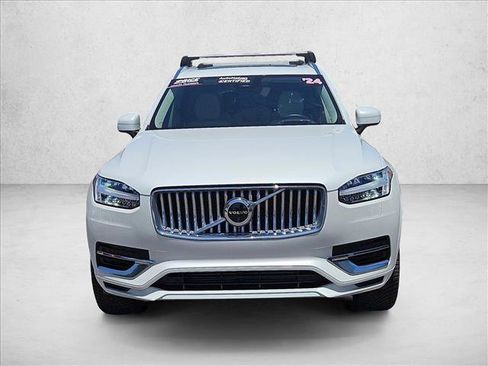 Used 2024 Volvo XC90 T8 Ultimate w/ Lounge Package AWD/4WD image 2