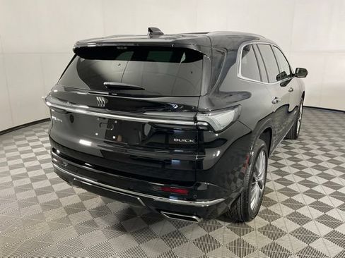 Used 2025 Buick Enclave Avenir w/ Super Cruise Package FWD image 7