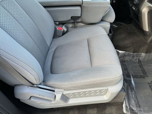 Used 2012 Ford F150 XLT w/ XLT Chrome Pkg image 12