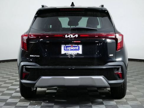 New 2026 Kia Seltos S AWD/4WD image 8
