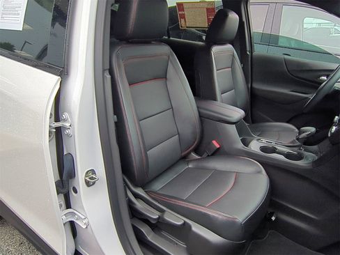 Certified 2023 Chevrolet Equinox RS w/ RS Leather Package image 28