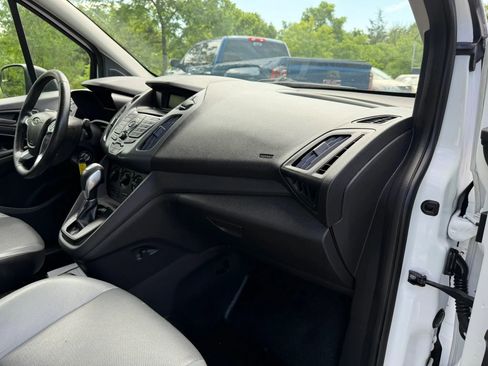Used 2017 Ford Transit Connect XL FWD image 12