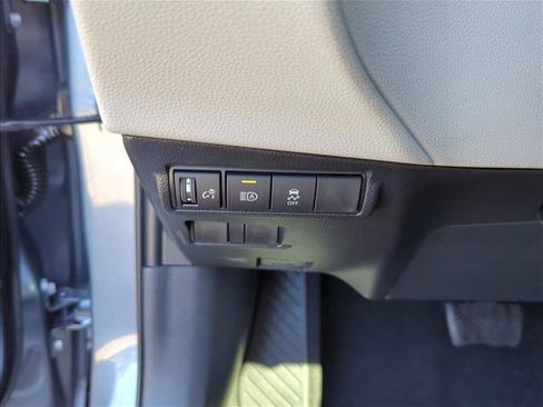 New 2026 Toyota Corolla Cross L image 12