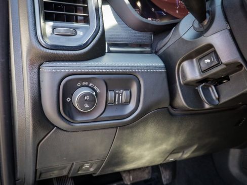 Used 2023 RAM 2500 Limited AWD/4WD image 22