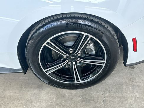 Used 2025 Ford Mustang Coupe RWD image 11