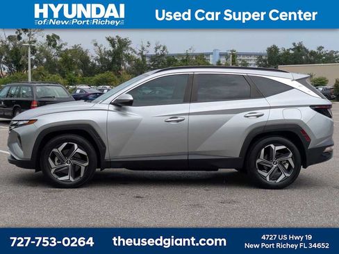 Used 2023 Hyundai Tucson SEL w/ Convenience Package FWD image 2