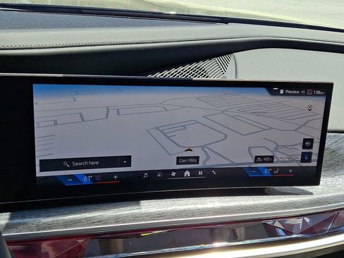 Used 2025 BMW i7 xDrive60 AWD/4WD image 16
