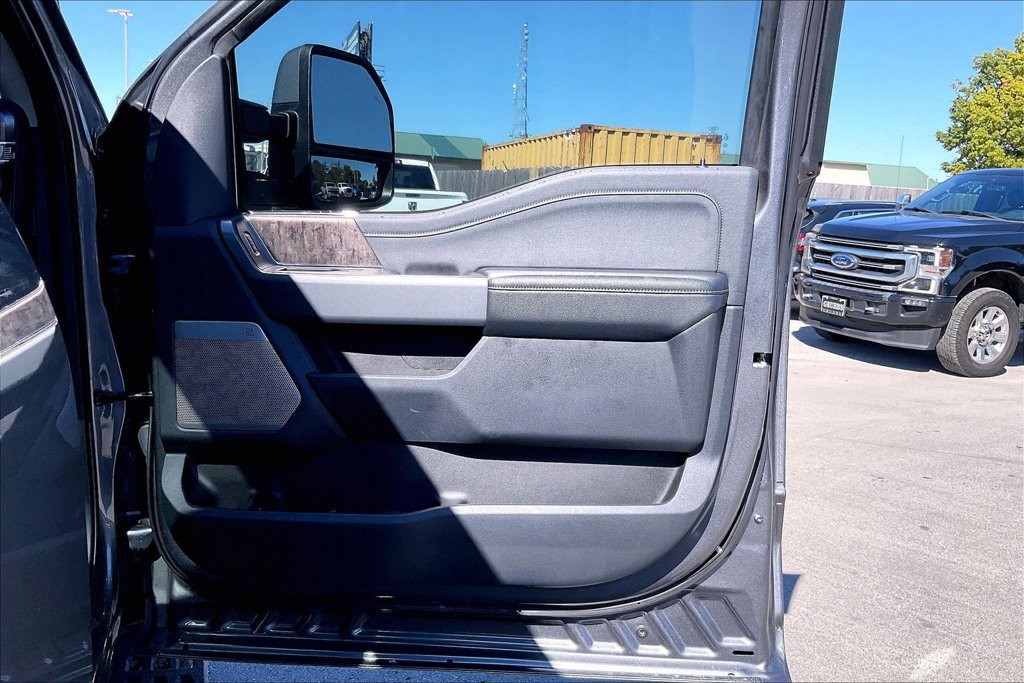 Used 2023 Ford F250 Lariat w/ Lariat Ultimate Package AWD/4WD image 22