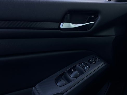 Used 2025 Nissan Altima 2.5 SV image 21