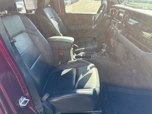 Certified 2021 Jeep Wrangler Unlimited Sahara AWD/4WD image 32