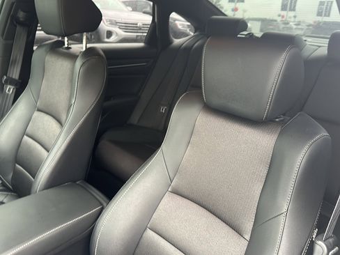 Used 2020 Honda Accord Sport image 14