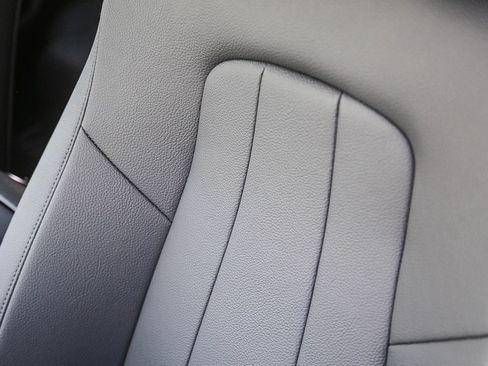 New 2026 Mercedes-Benz GLB 250 4MATIC image 23