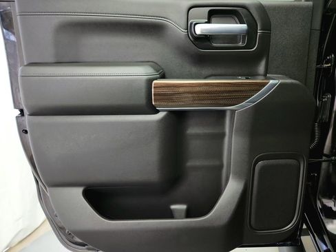 Used 2021 Chevrolet Silverado 1500 LT Trail Boss w/ Bed Protection Package image 28