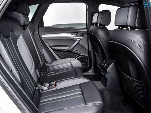 Used 2024 Audi Q5 2.0T Prestige w/ Prestige Package image 36